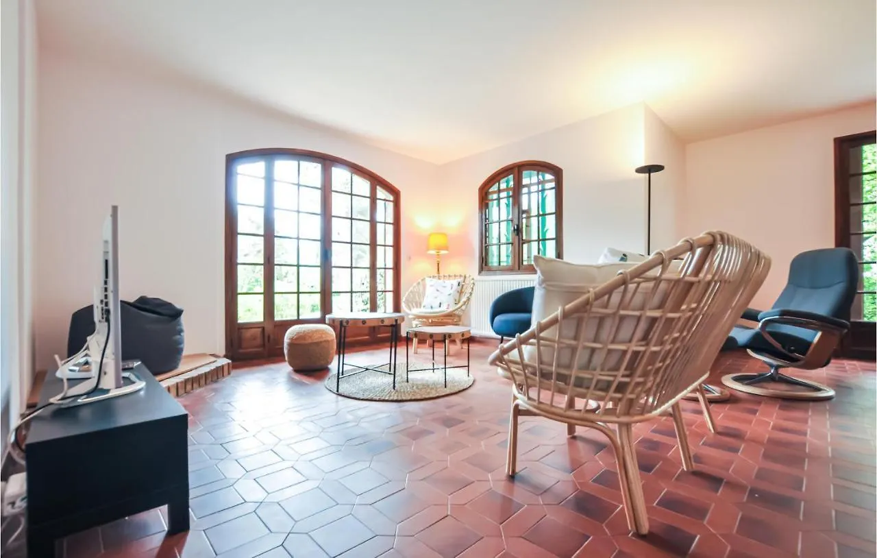 Nice Home In Roquefort-Les-Pins With Wifi Holiday home